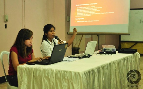 Student Regent Krista Melgarejo discusses the points on the calendar shift. 