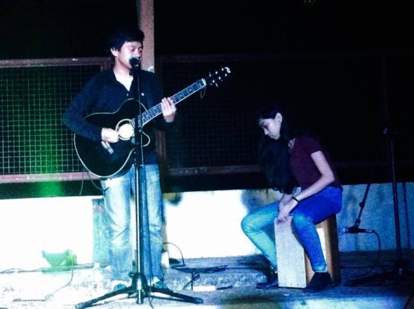 Mervine Aquino and Kim Tia perform at the Freedom Friday event held by Task Force FrEEDOM. Photo by Arianne Christian Tapao